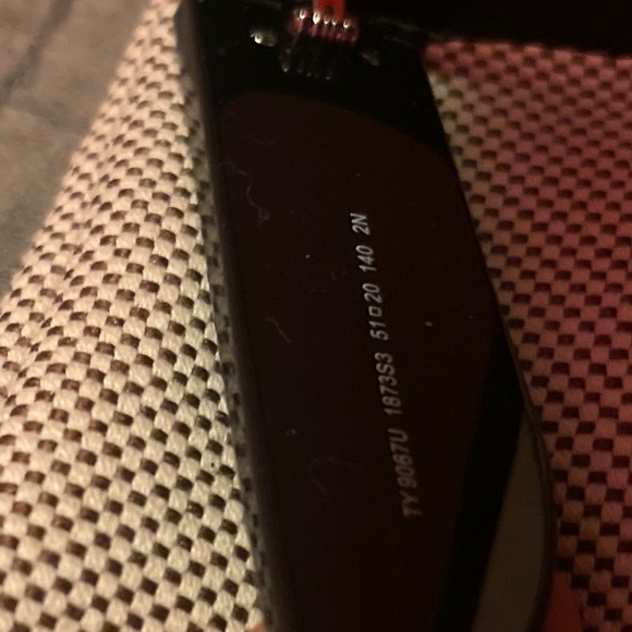 Tory Burch sunglasses tortoise shell brown lenses able to pop colors really good - Picture 6 of 10